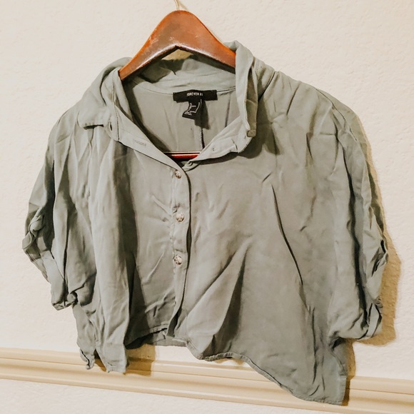 Green Button Down Crop Top - Picture 1 of 3